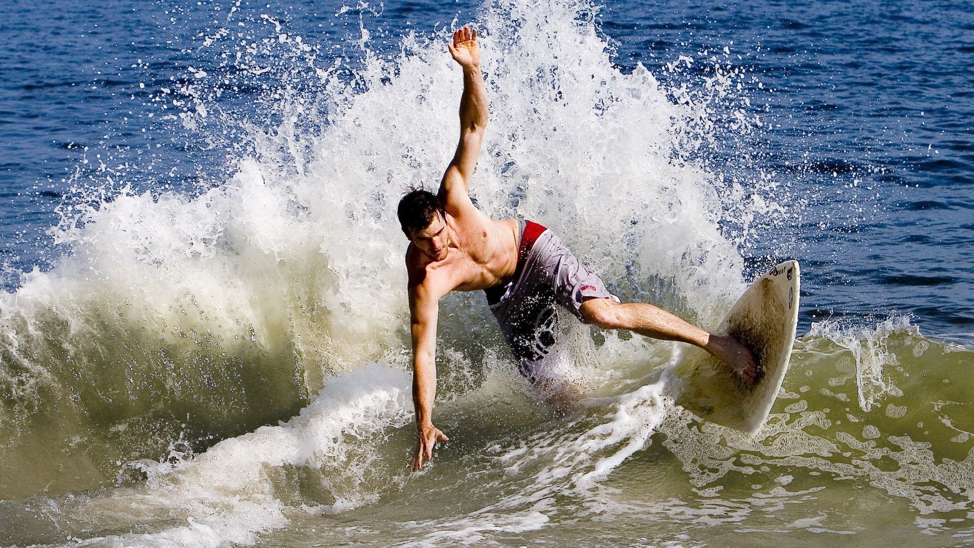 格鲁吉亚女篮在欧洲锦标赛中异军突起，备战国际大赛，格鲁吉欧女王vs